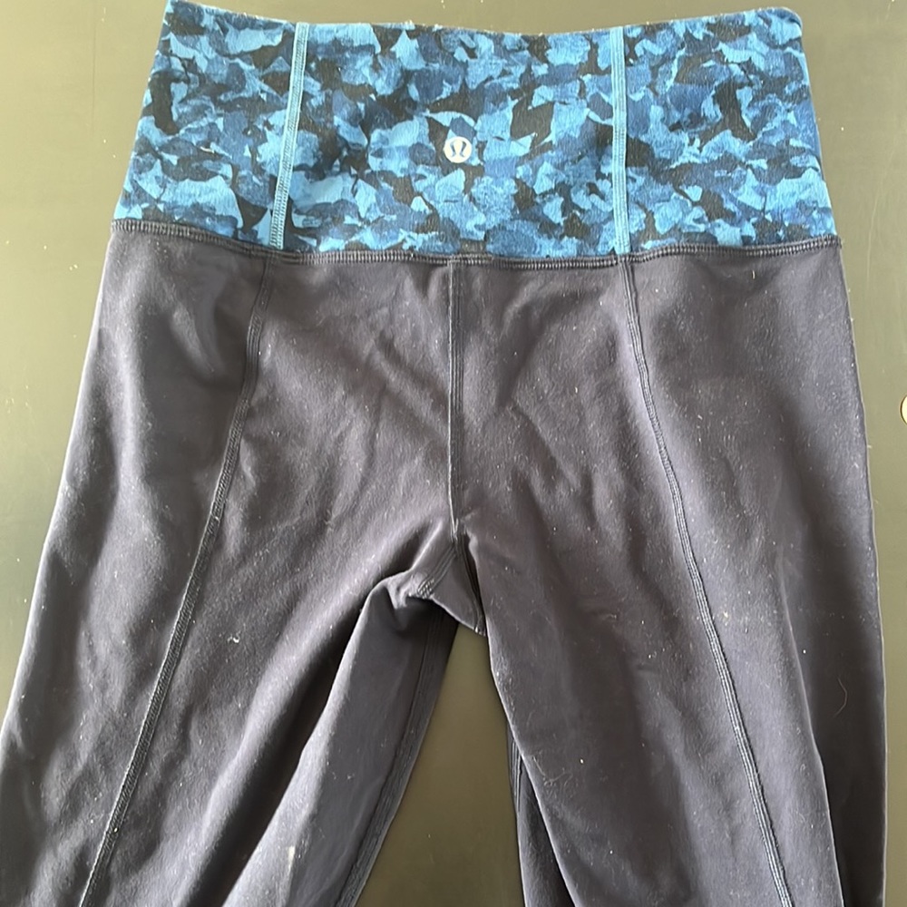 Lululemon navy groove yoga pants